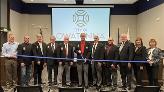 Photo of ribbon cutting event for new Council Chambers